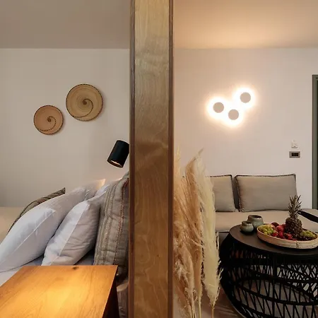 Makava Your Luxe Urban Sanctuary Hotel *