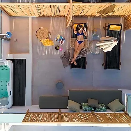 Makava Your Luxe Urban Sanctuary