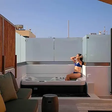 Makava Your Luxe Urban Sanctuary *
